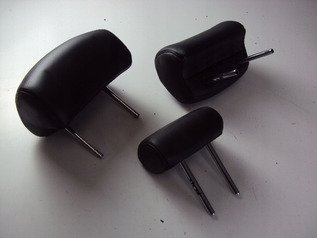 фото №1, Підголівники задня infiniti fx45