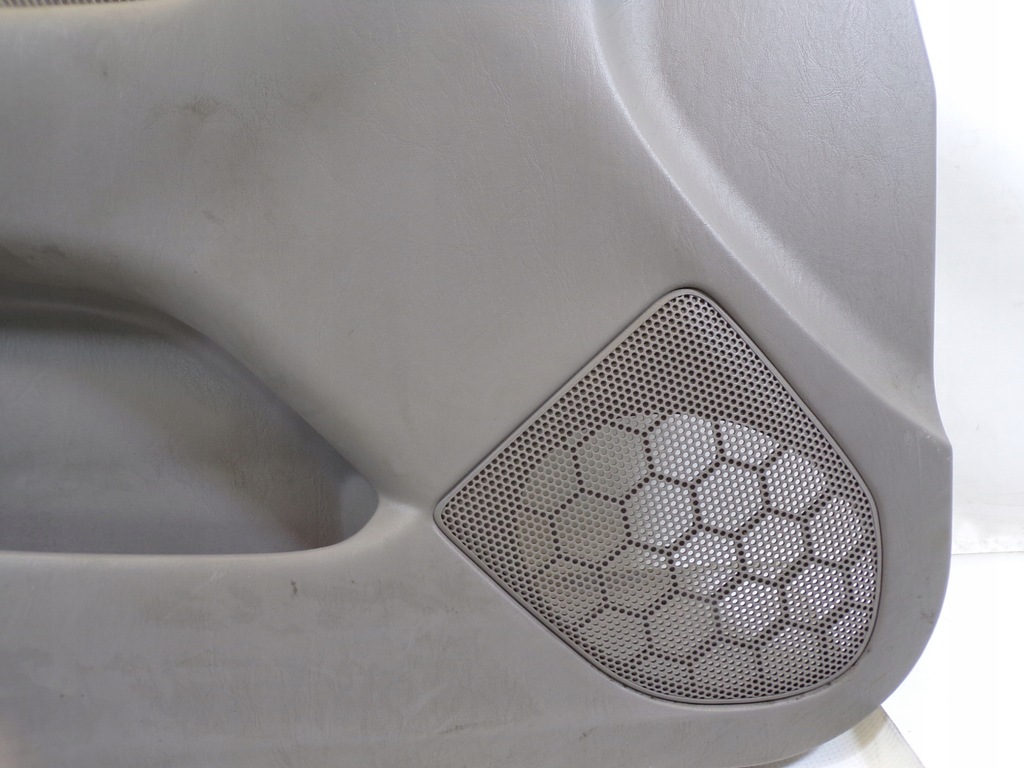 фото №4, Обшивка дверь левый перед mazda tribute