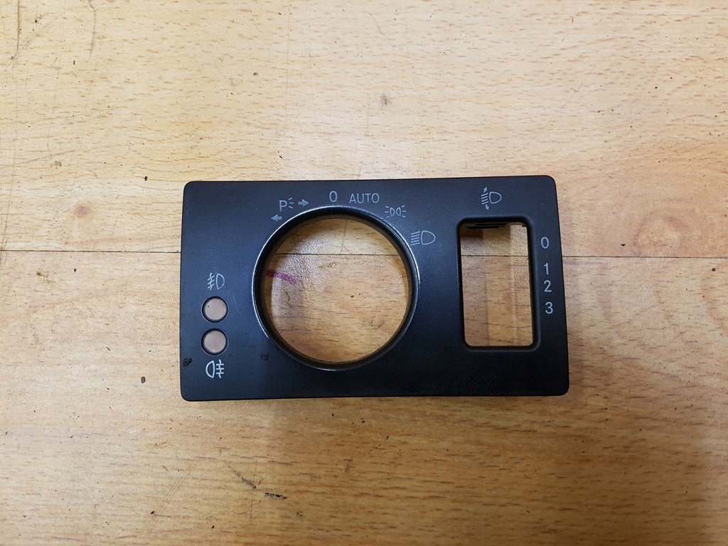 фото №1, Рамка захист перемикача світла mercedes w245