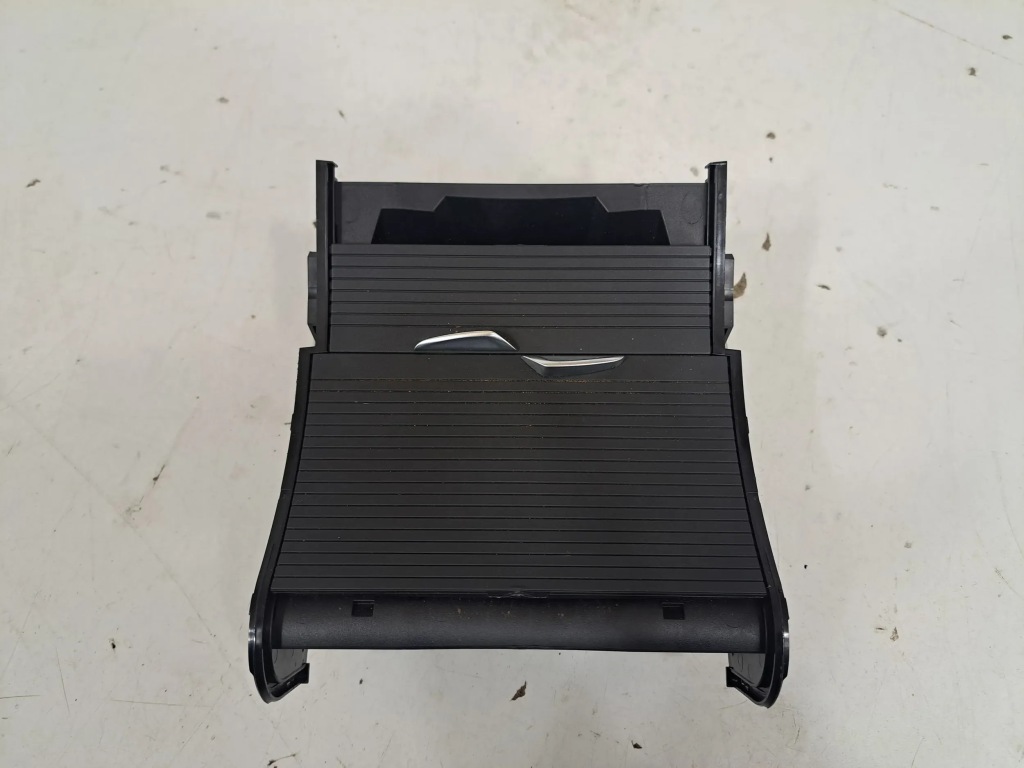 фото №1, Bmw x1 f48 f49 2016 крепления заводской