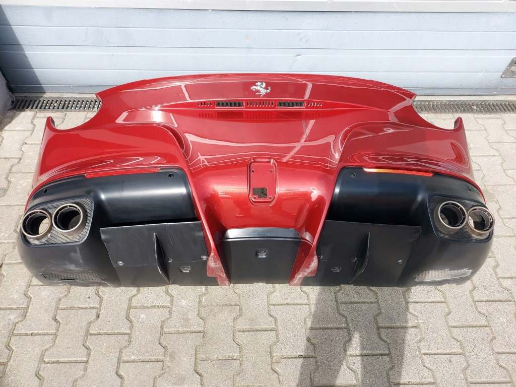 Ferrari f12 berlinetta бампер задний  задний 4xpdc Недорого