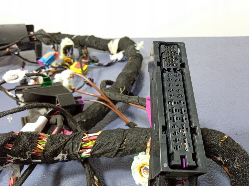 фото №10, Audi q4 e-tron джгут електропроводка електрична салону