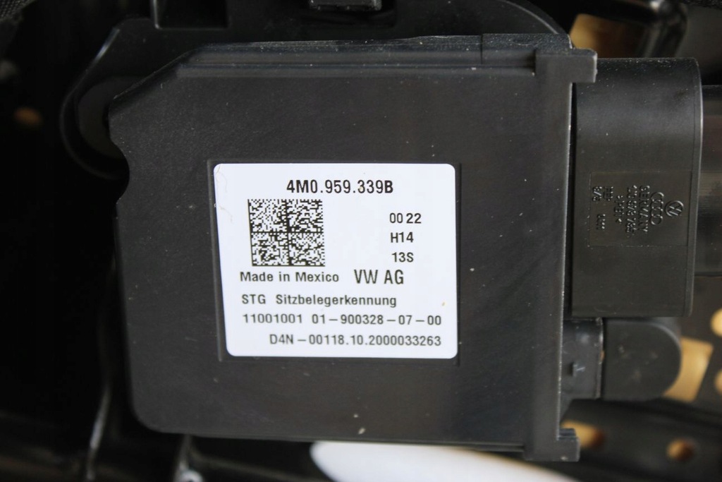 фото №10, Сиденья подогрев память кожа vw atlas cross sport se