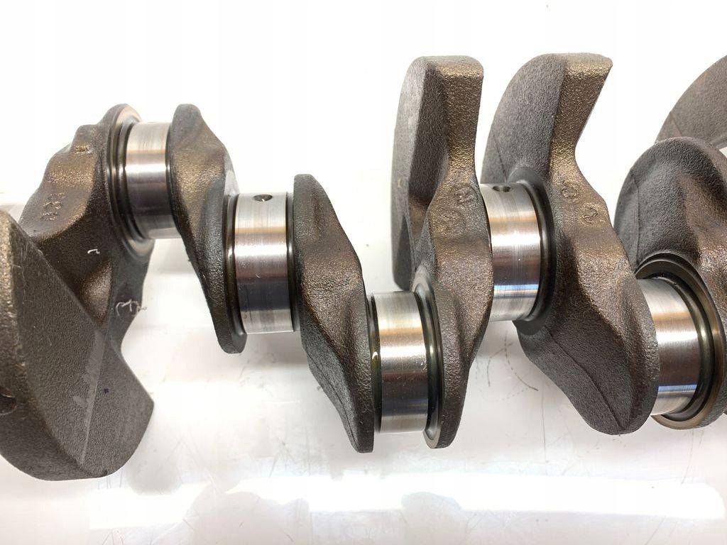 Купити Wał колінчастий bmw m3 e92 aaes1222324251