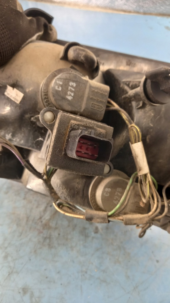 фото №6, Лампа левая задняя chrysler sebring 06r sedan