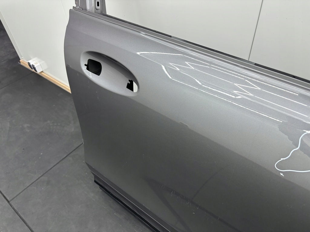 фото №11, Mercedes glb w247 247 дверь правое передние перед