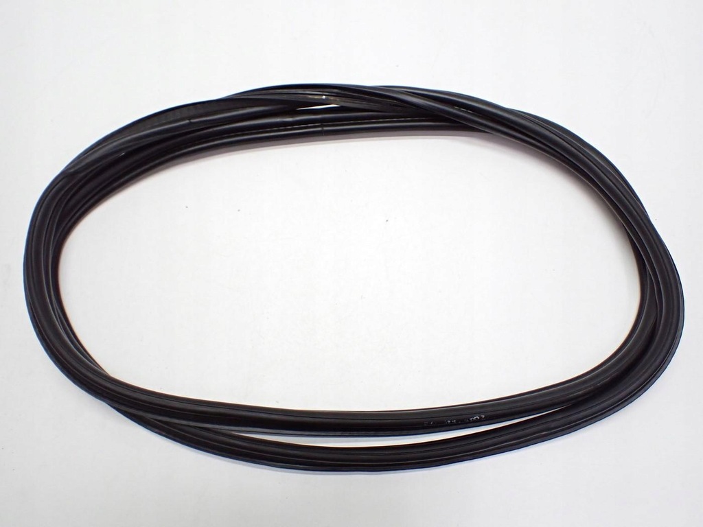 фото №1, Прокладка крышки задняя багажника peugeot 2008 ii 22r