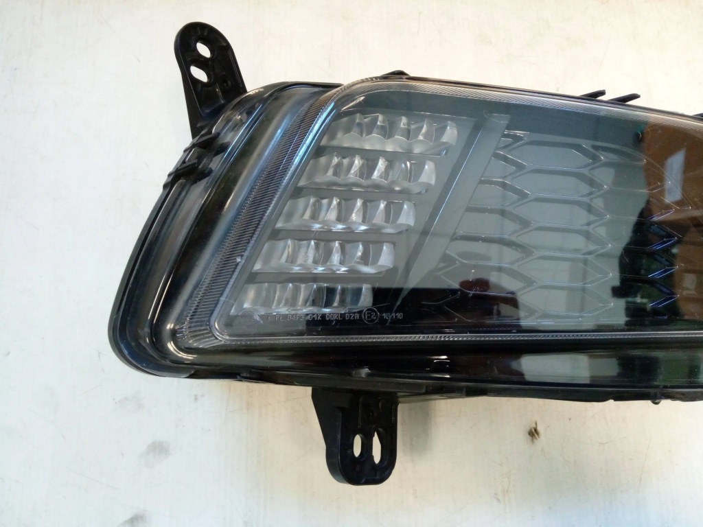 фото №2, Противотуманная фара led vw polo vi oryg.