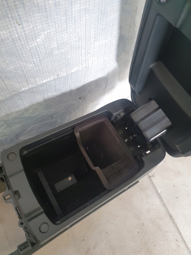 фото №5, Туннель средний подлокотник mazda cx7