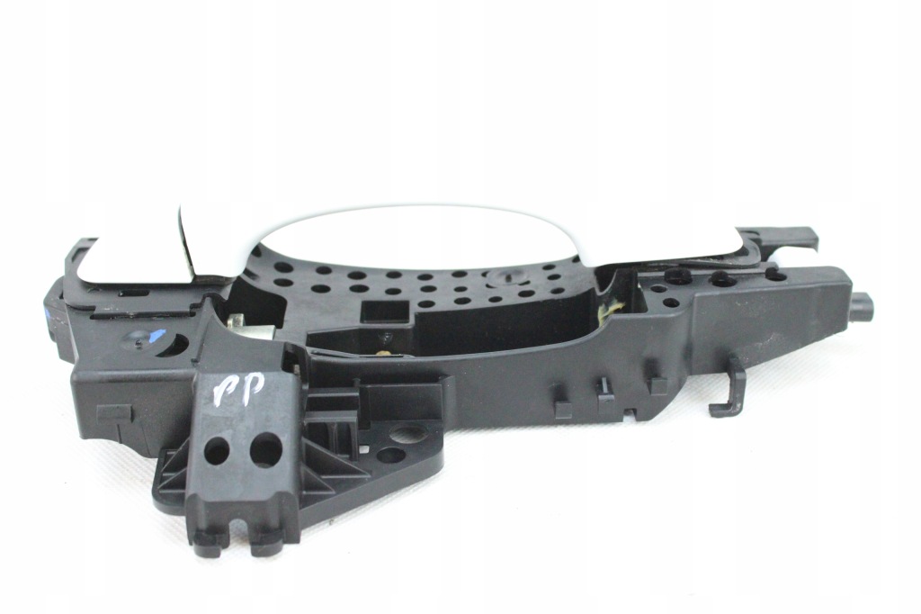 фото №2, Оригинальная ручка наружная правый перед keyless audi a5 8ta sportback ly9c