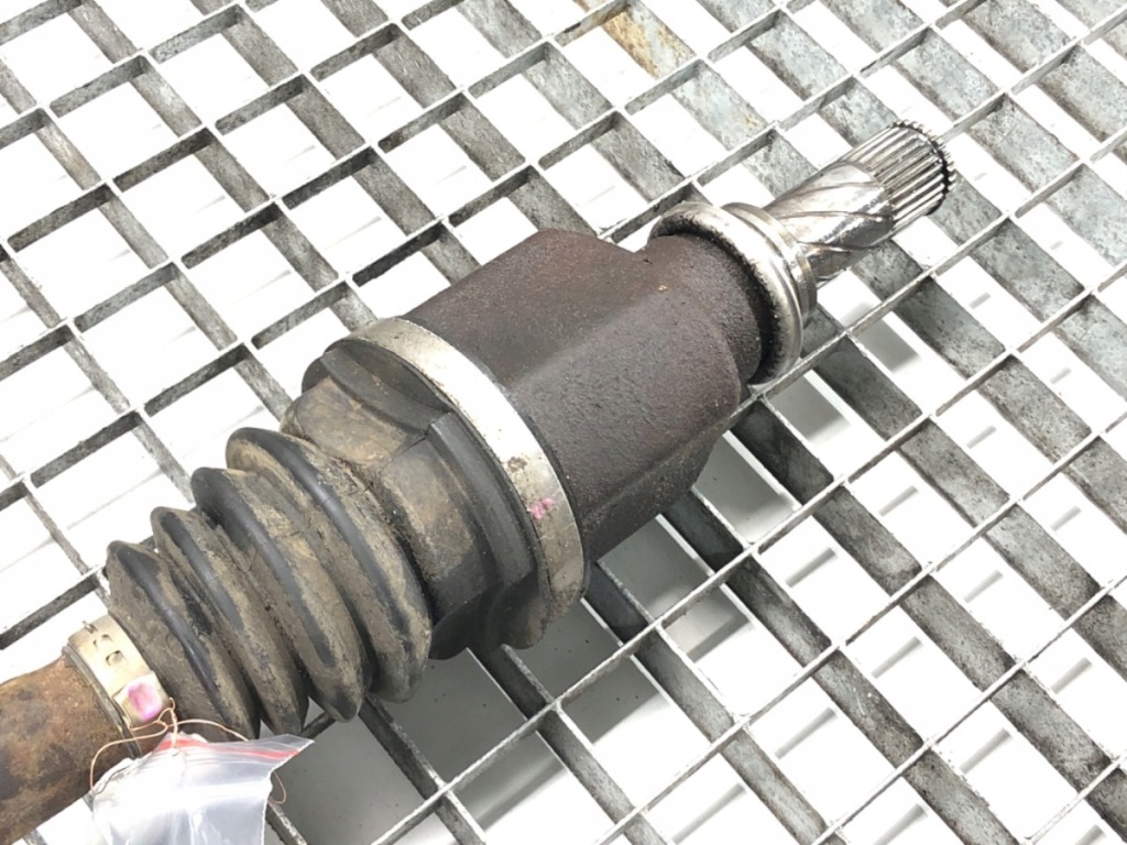 Приводной вал левый перед renault modus 8200411381 1.5 86km шрус Цена