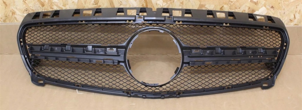 фото №2, Mercedes a-klasa w176 решётка радиатора решётка радиатора a 45 amg