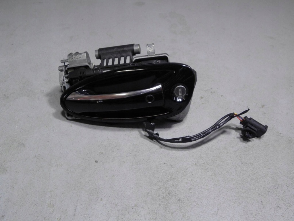 фото №1, Porsche panamera 970 // ручка наружная дверь левый перед 97053706303