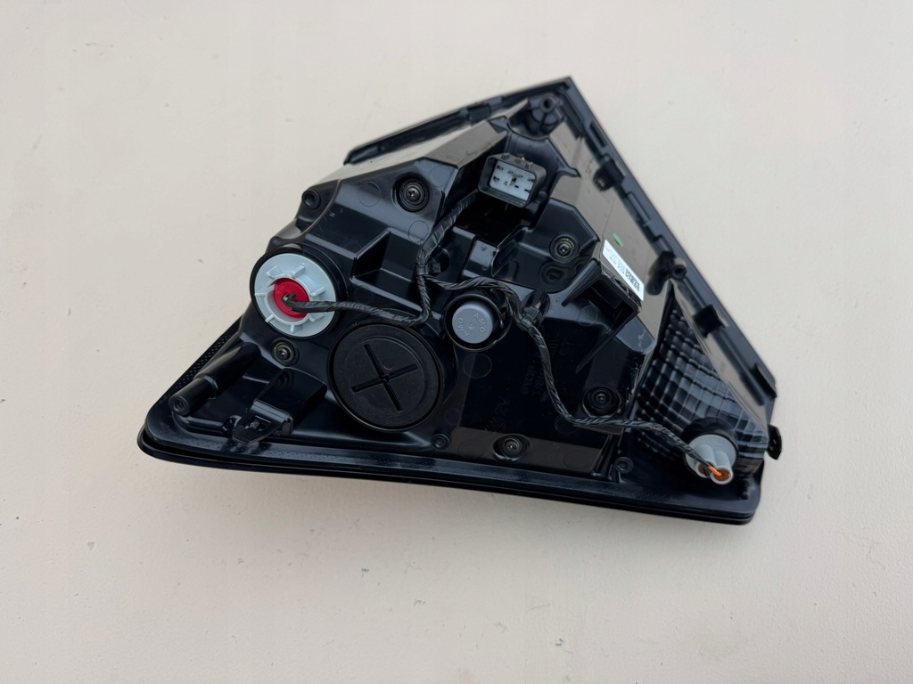 фото №14, Hyundai kona ii 2 23r- лампа правая задняя правый задняя 92406-be1