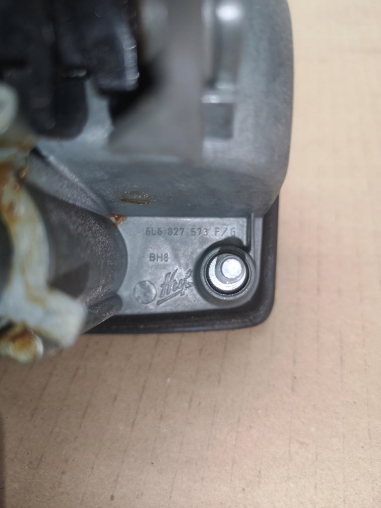 фото №5, Эмблема ручка крышки привод seat ibiza iii lift lata 2006-2009