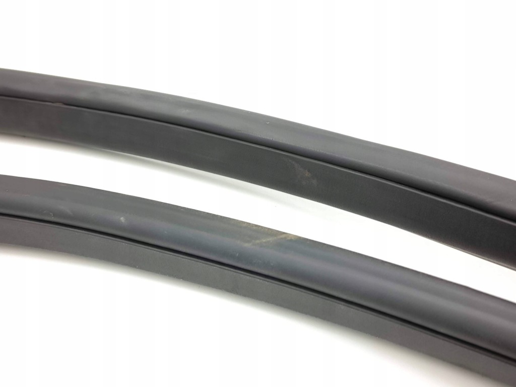 фото №13, Land rover discovery sport 2015 ліва гумовий прокладка двері передніх