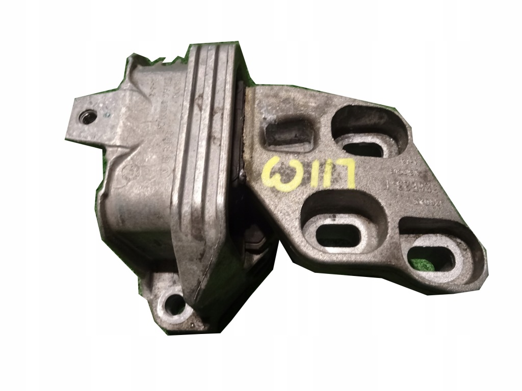 фото №1, Кронштейн подушка двигун mercedes w117 1.6 a2462400617