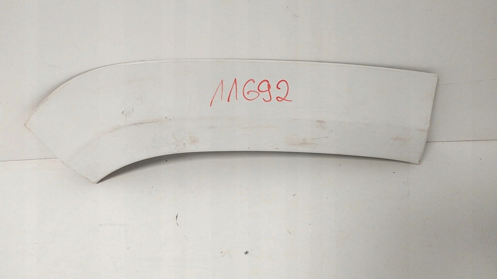 фото №1, Jeep grand cherokee srt8 молдинг крыла правый задняя