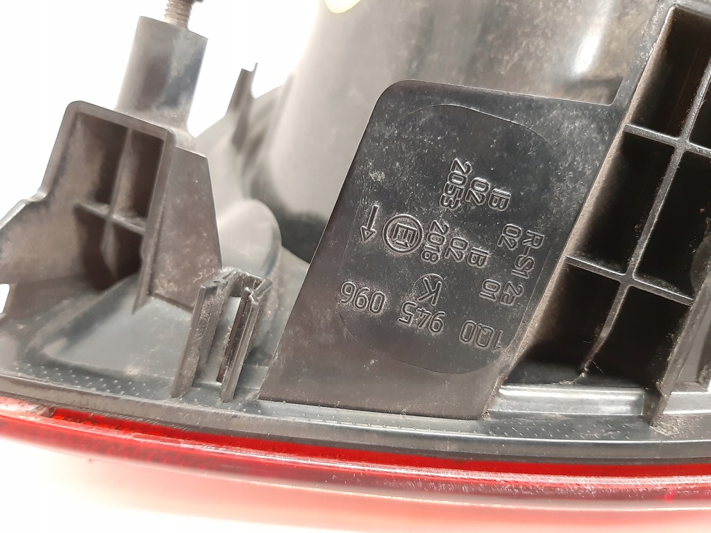 фото №6, Vw eos 2006r лампа задняя правая 1q0945096k