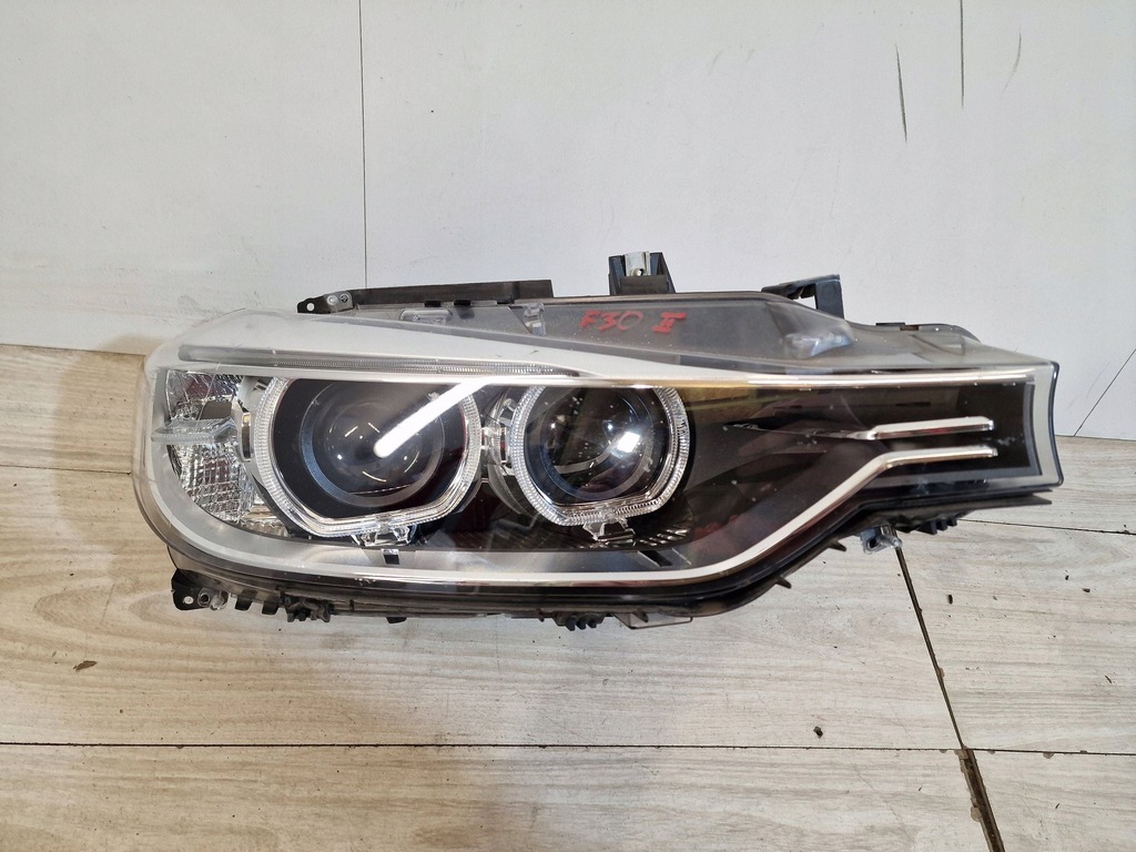 фото №1, Bmw f30 f31 лампа фара правая ксенон 7259526
