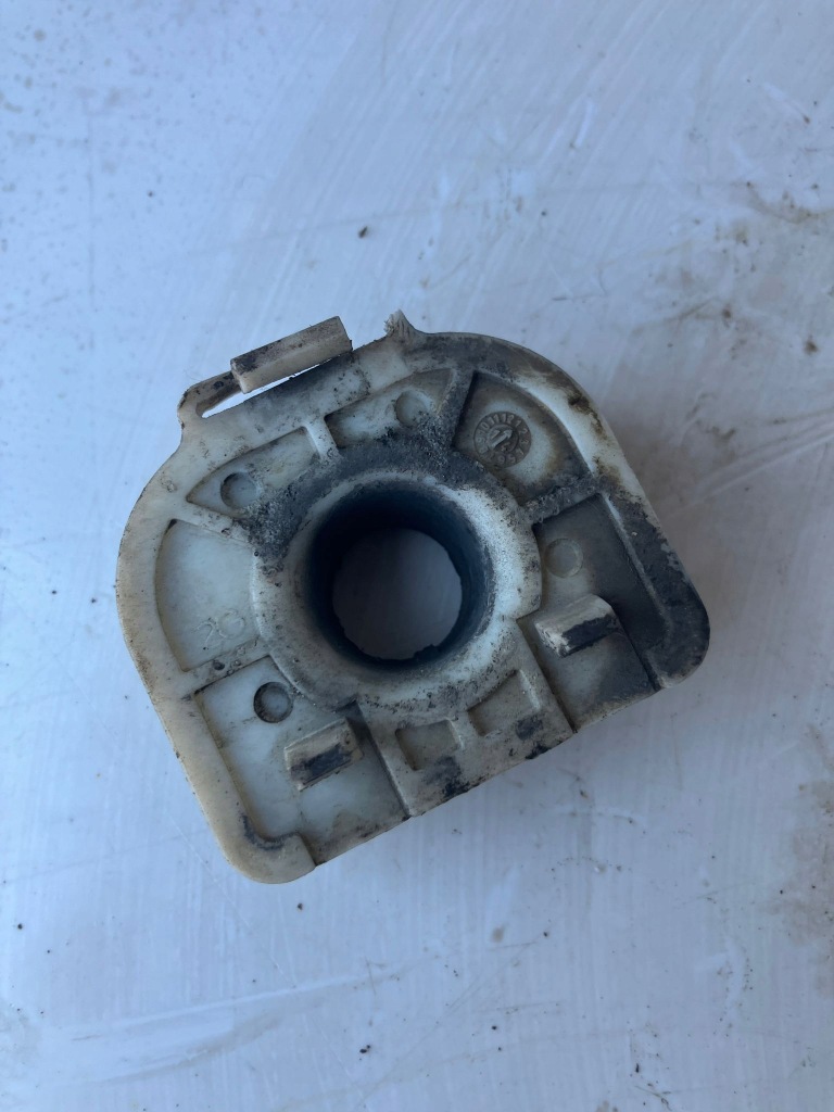 фото №1, Кронштейн кронштейн отбойник подрамник левый перед citroen c4 picasso ii