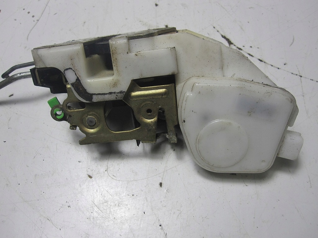 фото №4, Замок двері передній перед правий mitsubishi space runner 99r