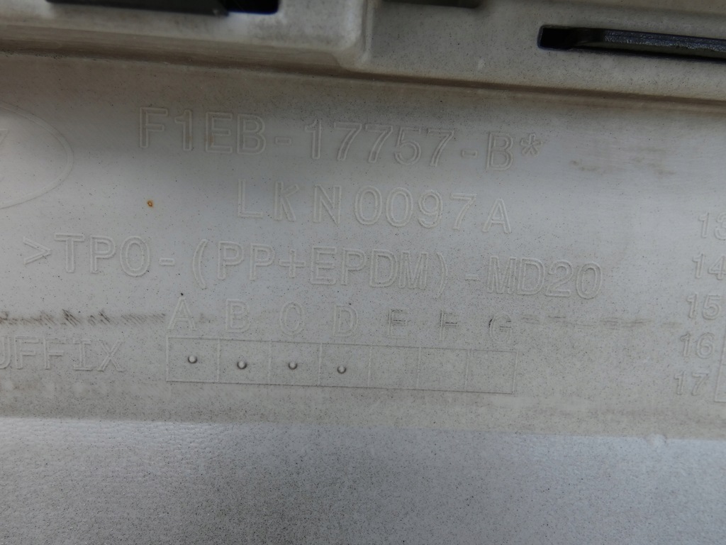 фото №16, Бампер решётка радиатора решётка ford focus mk-3 st lift