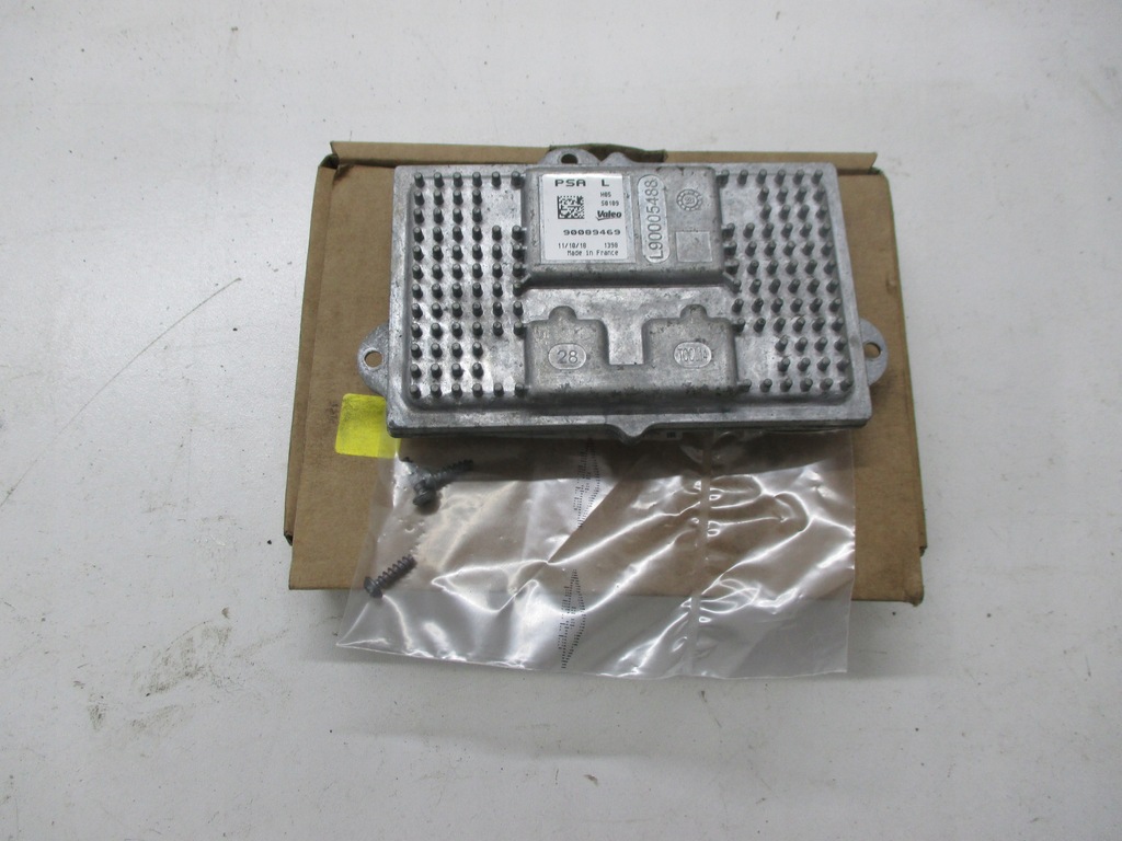 фото №1, Peugeot 5008 ii 3008 ii модуль led преобразователь 90089469