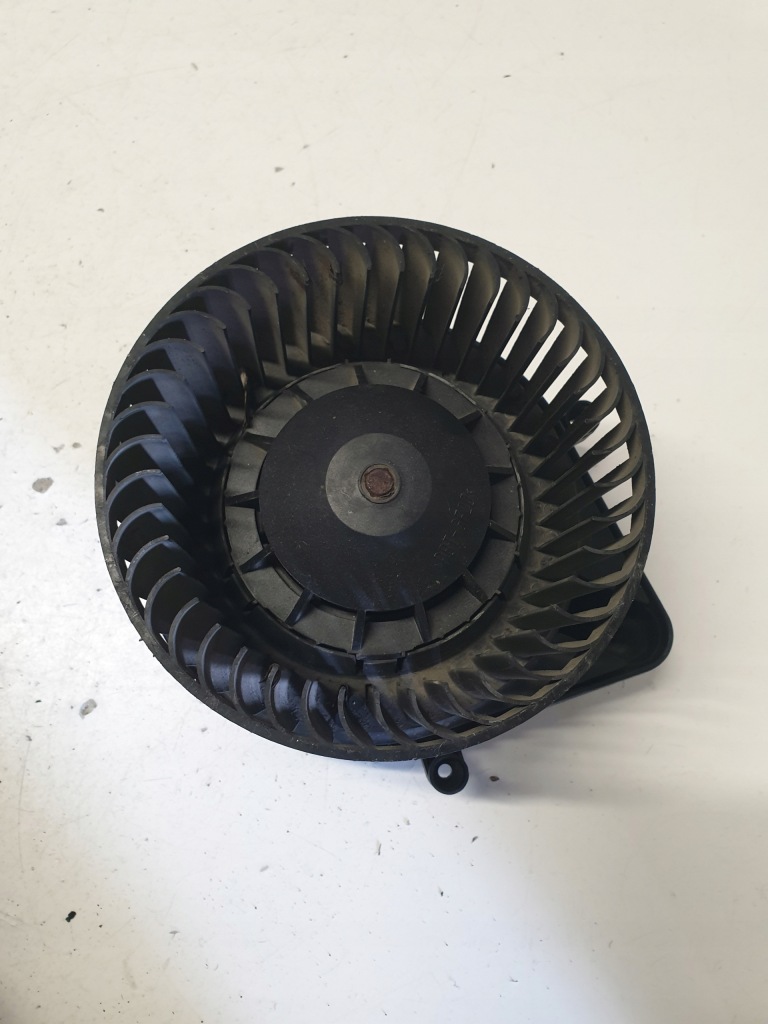 фото №1, Вентилятор вентилятор обдув audi a4 b6 8e1820021b