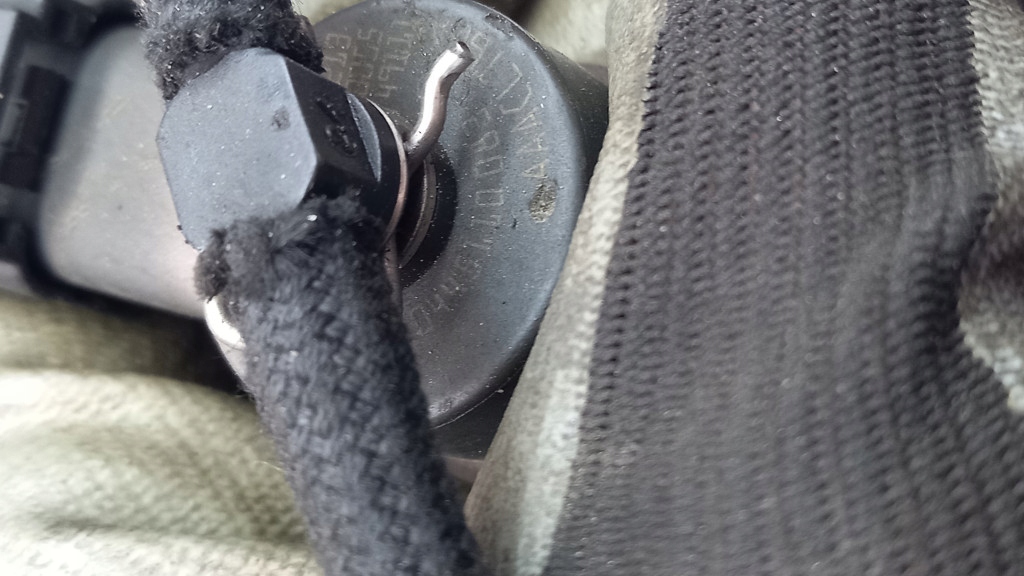 фото №7, Форсунки комплект 0445110083 opel corsa c 1.3 cdti