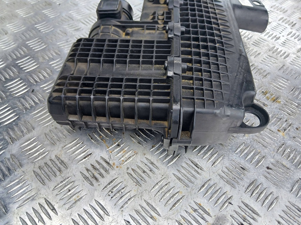 фото №14, Dacia duster i корпус фильтра воздуха 1.5 dci h8201045043 2010r