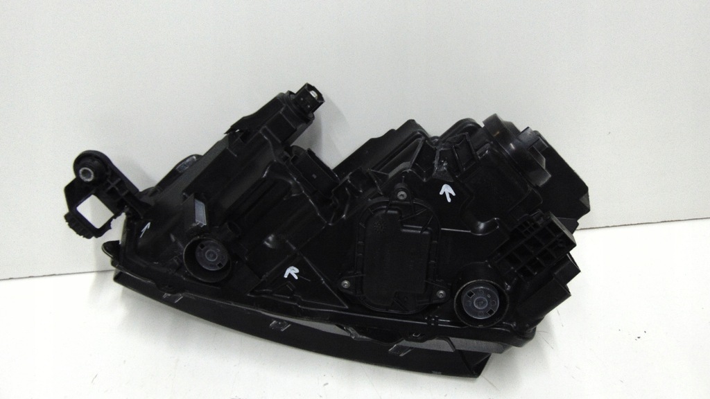 фото №11, Skoda scala 19r- лампа правый перед передняя правая 657941016