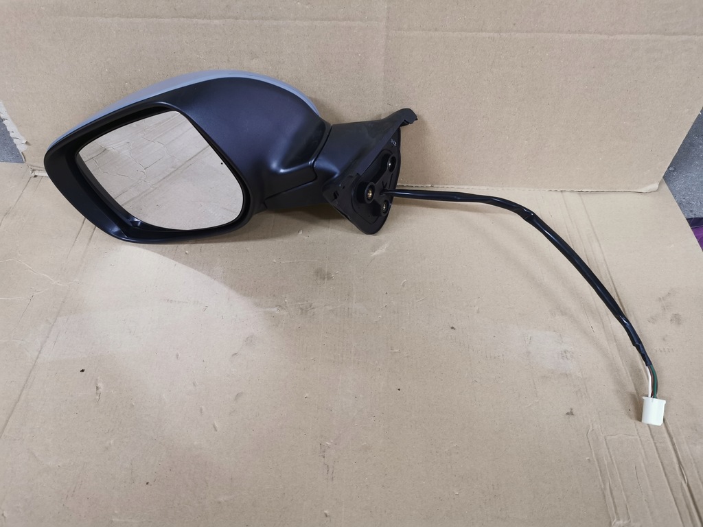 фото №1, Зеркало левая toyota auris 4pin