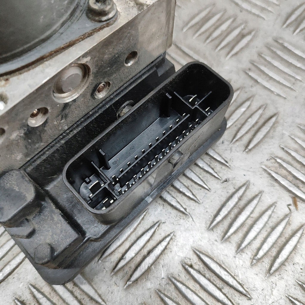 фото №7, Nissan leaf ii ze1 2018 насос abs