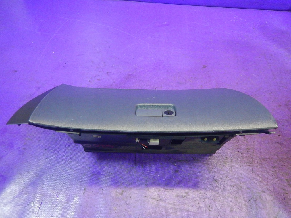 фото №1, Nissan primera p12 бардачок пассажира 68520av600