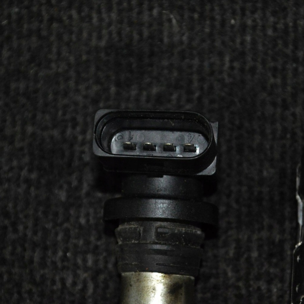 фото №6, Audi a3 s3 8p 2006 катушка зажигания wysokiego напряжения