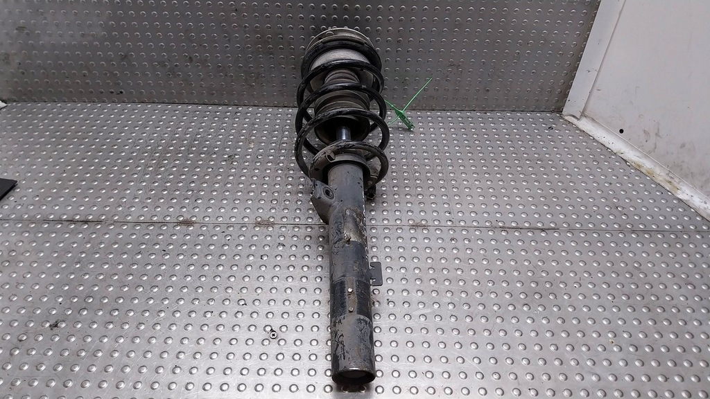 фото №1, Амортизатор левый перед 6786013 bmw 3 e90 e91 e92