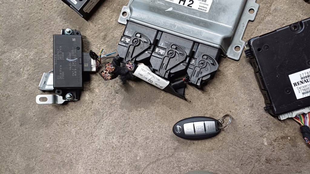 фото №7, Nissan micra k14 1.0 dig-t бортовой компьютер блок управления набор 237105fp01