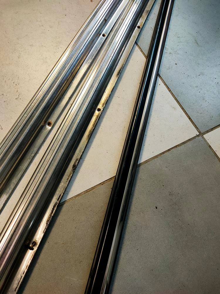 Накладки внутрішнє поріг хром mercedes 107 Зі Шроту