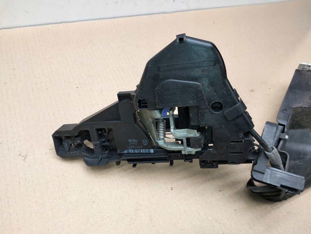 фото №8, Замок двері лівий перед mercedes r-klasa w251 4 pin uk