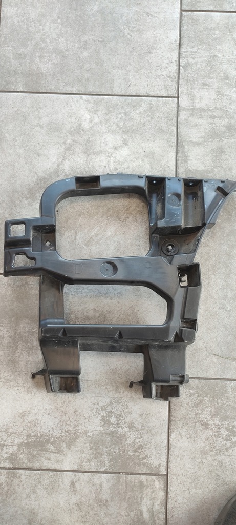 фото №1, Citroen c5 iii направляющая бампера правый задняя sedan