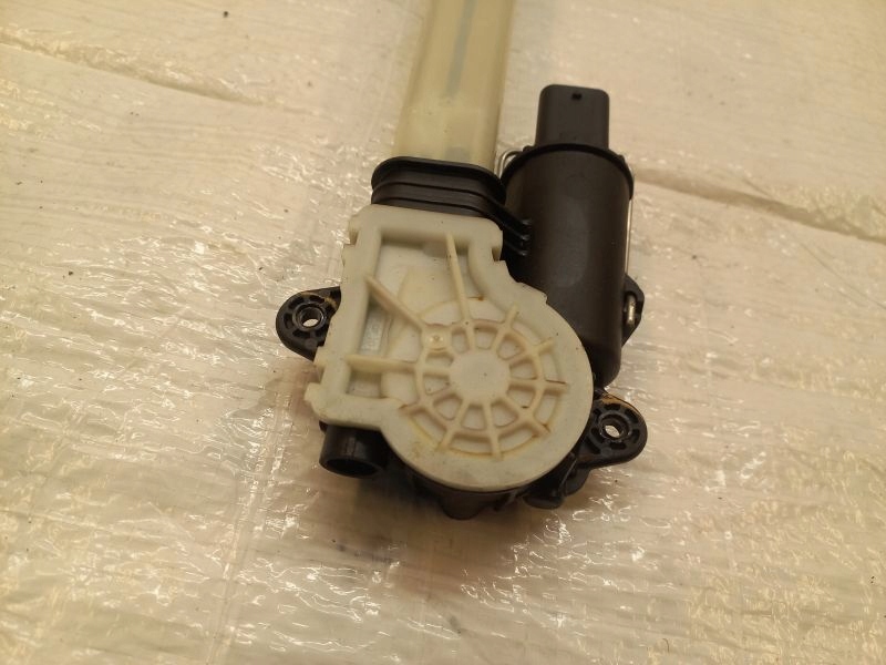 фото №4, Porsche panamera шторка двері ліва