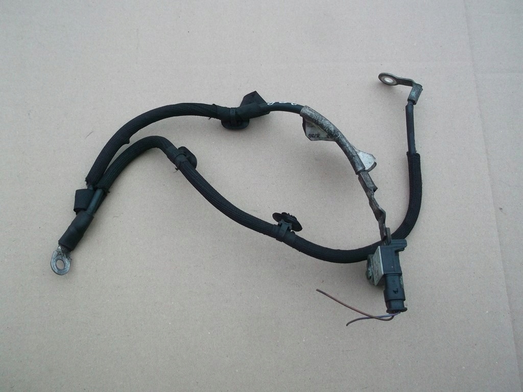 фото №1, Peugeot 208 1,2 vti клема мінусова