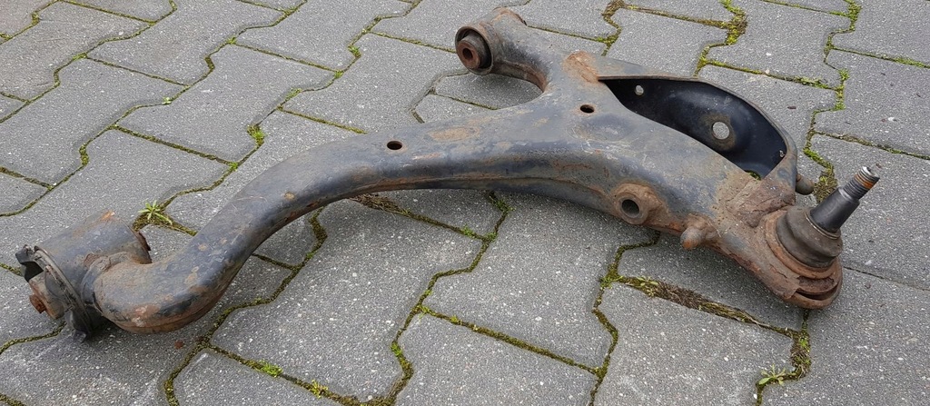 фото №8, Land rover discovery 4 iv рычаг верхний левый перед