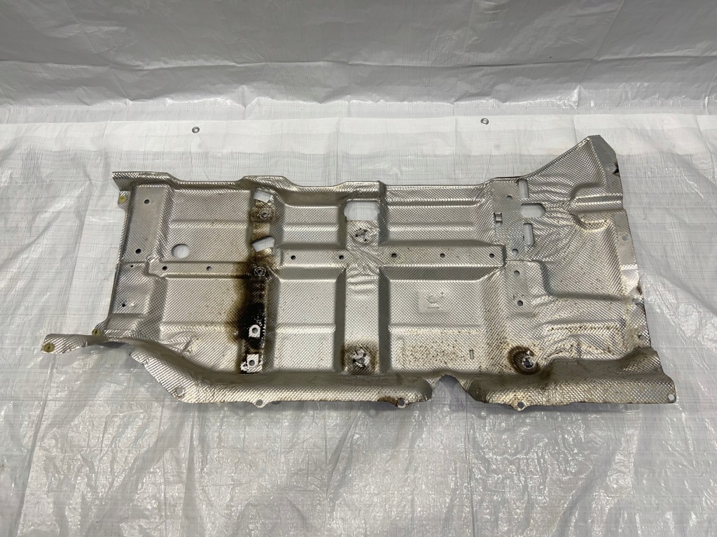 фото №1, Vw t6 multivan 2.0 tdi защита тепловая 7e1825671