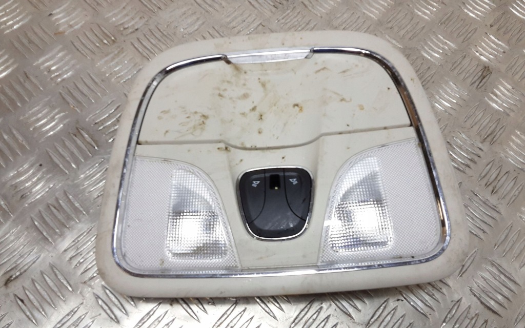 Купить 2017 jeep cherokee бардачок на накладки на фары