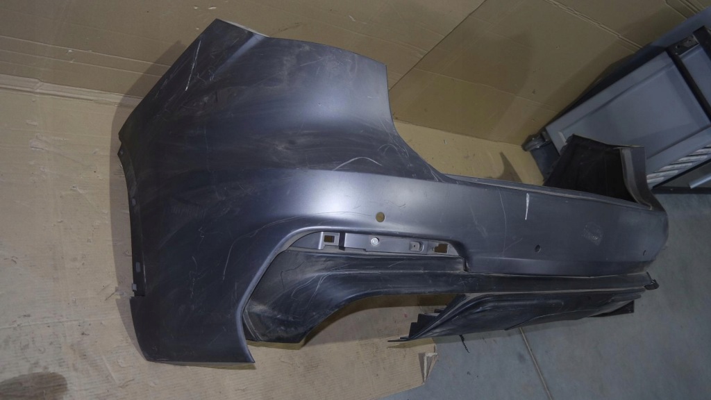 Бампер задний maserati levante gts 670118506 Оригинал