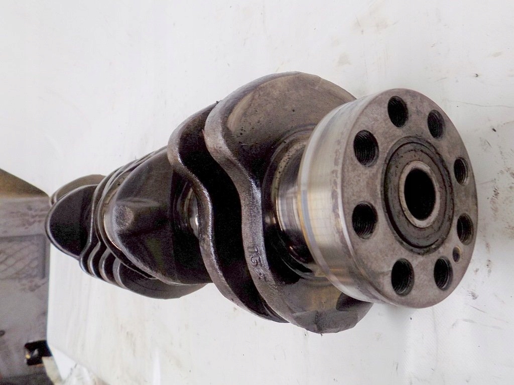 Renault midliner s140 93r wał колінчастий Зі Шроту