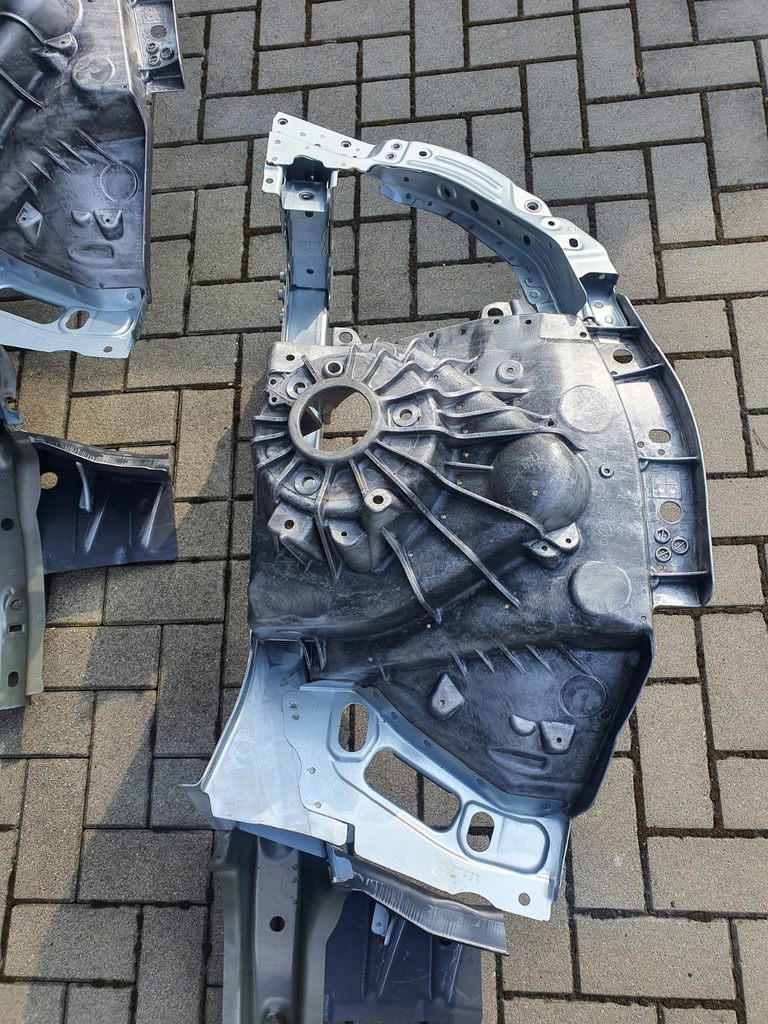 фото №1, Mercedes e 214 w214 четверть подкрылок лонжерон чашка a2146201801oryginał