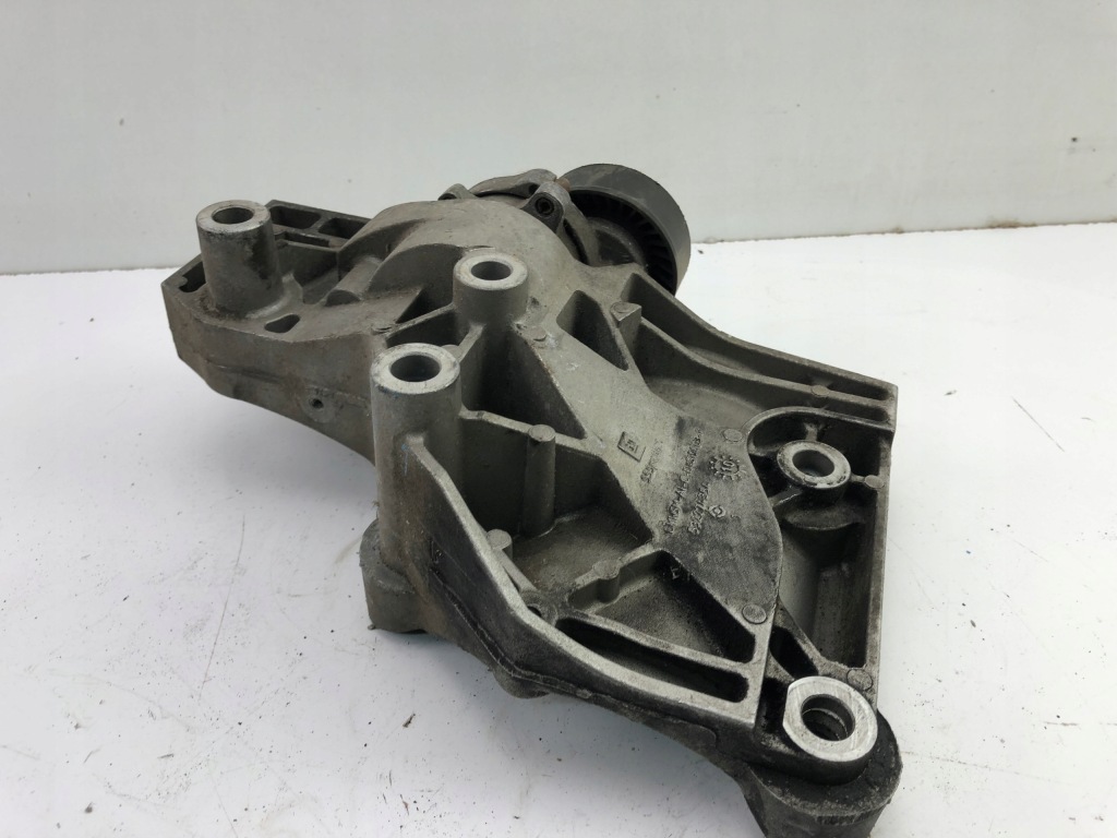 Opel insignia 2.0cdti кронштейн spraężarki кондиционера Недорого